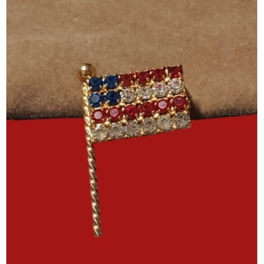 American Flag Rhinestone Pin Brooch Gold-Tone Patriotic Jewelry Red White Blue